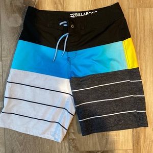 Billabong Platinum X board shorts